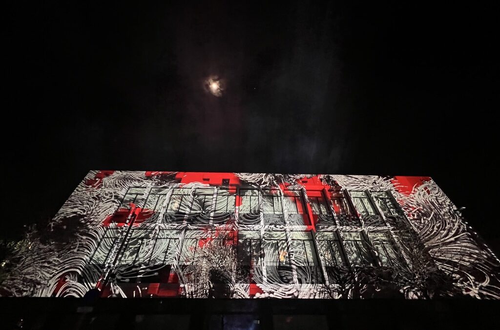 OFF LLUM – LLUM Festival 2025 Barcelona